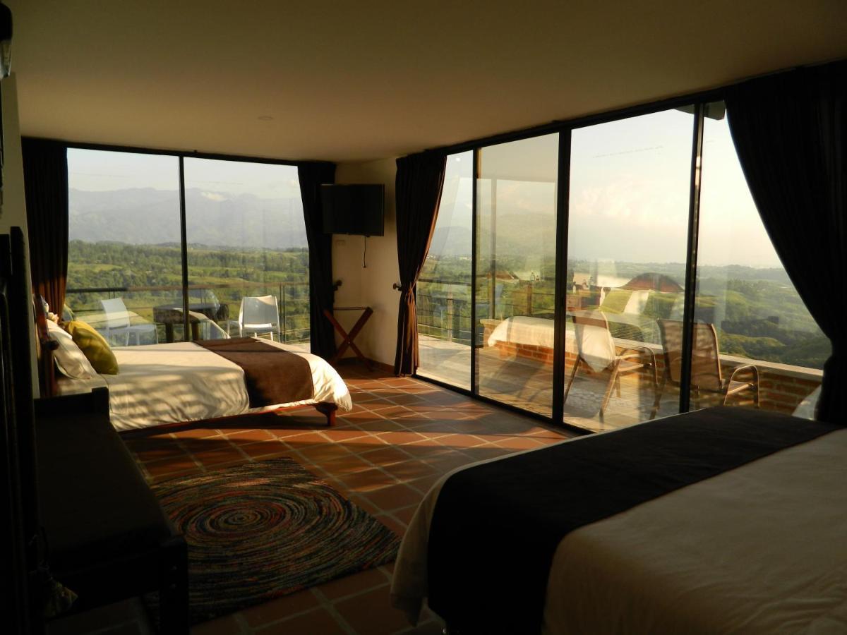 Sierra Morena Hotel フィランディア エクステリア 写真